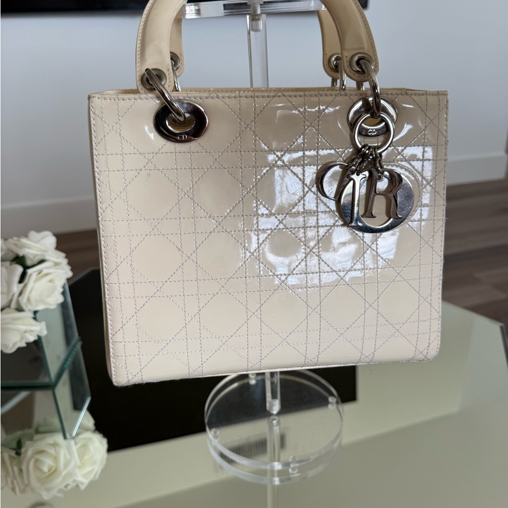 Christian Dior Lady Dior Cannage Patent Leather Tote - Beige/Ivory